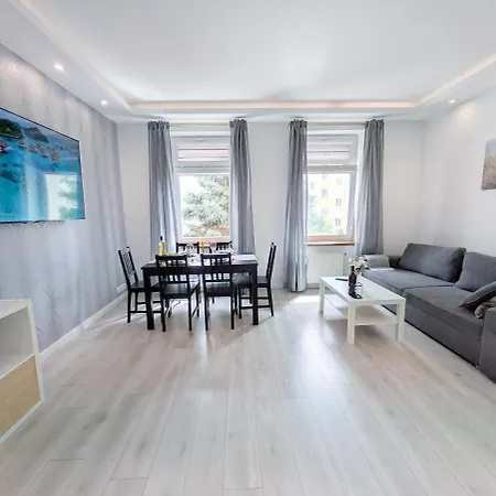 Jesionowa House Апартаменты *